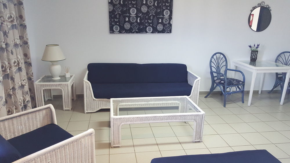 Ciw Hostel Pozo Izquierdo Bagian luar foto