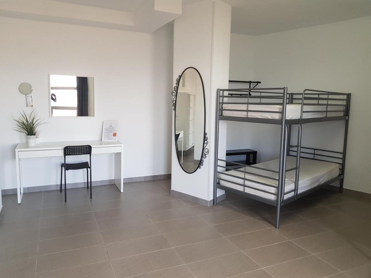 Ciw Hostel Pozo Izquierdo Bagian luar foto